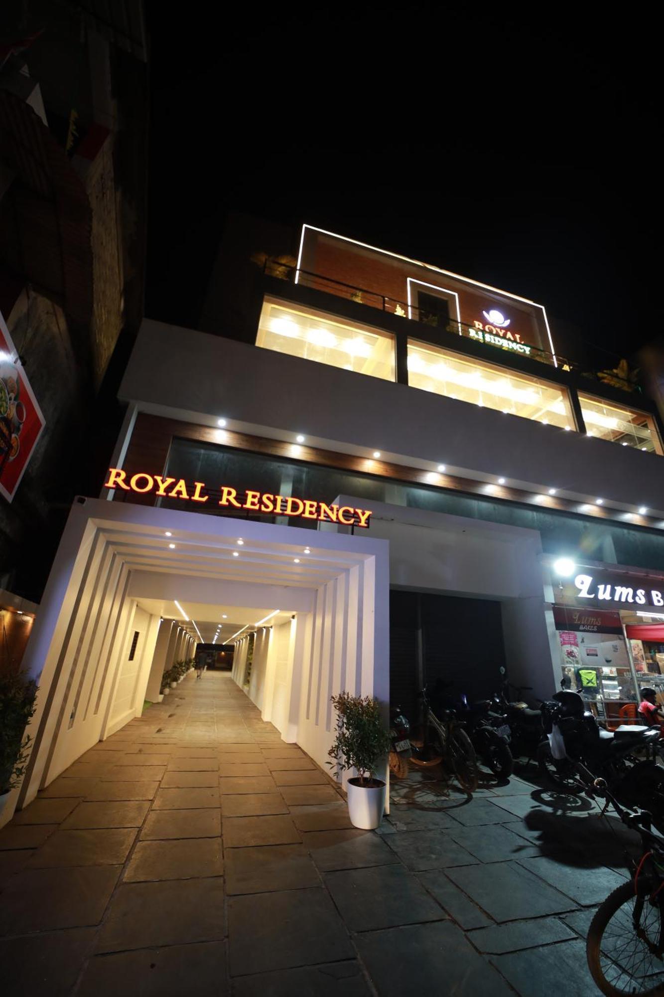 Hotel Royal Residency Kannangad Exterior foto